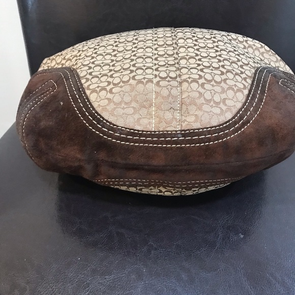 Authentic Coach purse size 13” length and 11”width - Picture 6 of 7